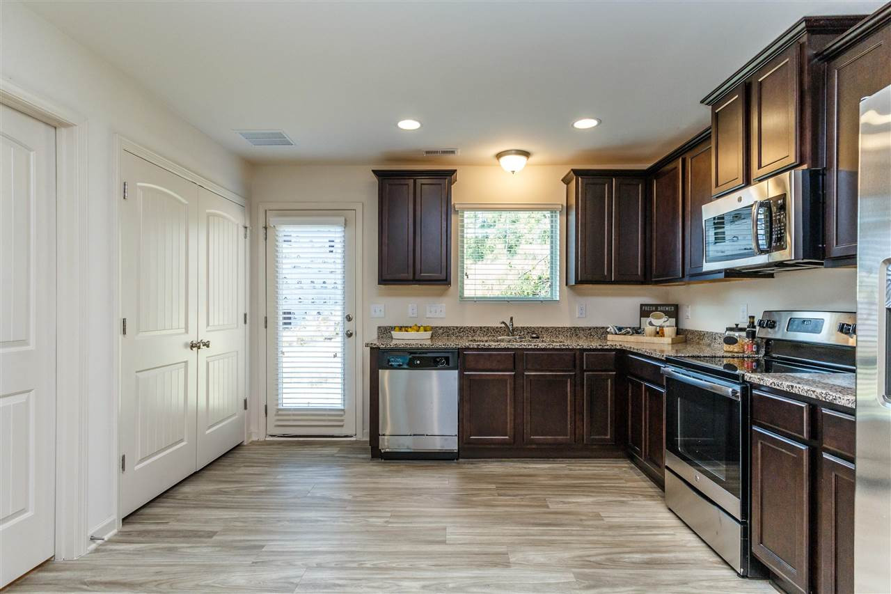 250 Spark Street Raleigh, NC 27606 - Photo 3 of 6 Photo 3