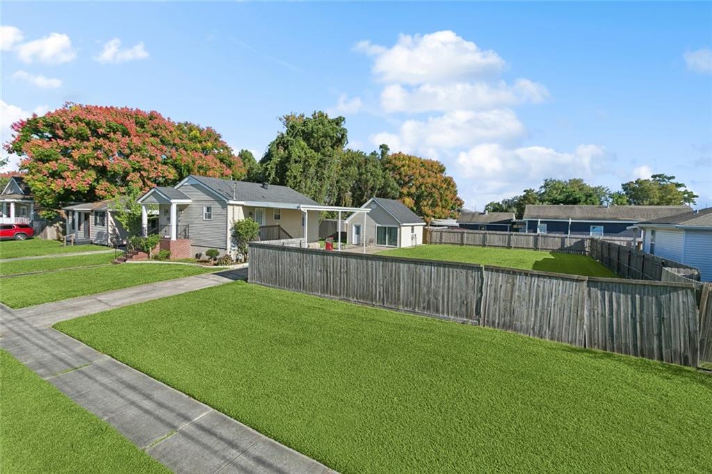 313 Reiss Place Chalmette, LA 70043 - Photo 3 of 14