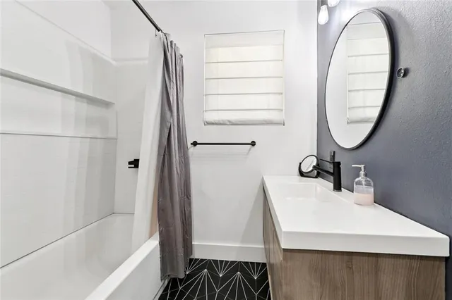 $184,900 | 313 Reiss Place, Chalmette, LA 70043