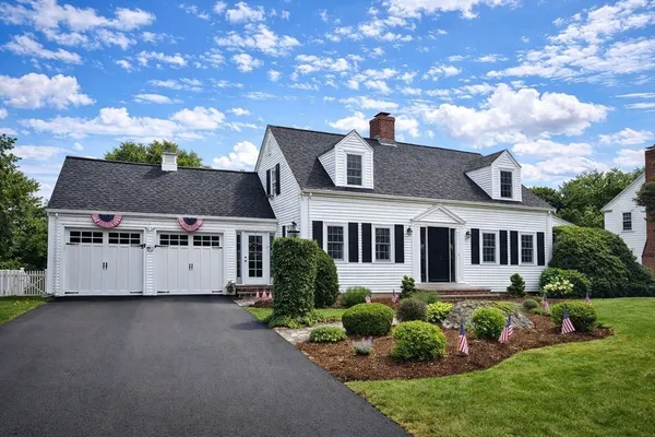 $900,000 | 20 Dunbar Street, Canton, MA 02021