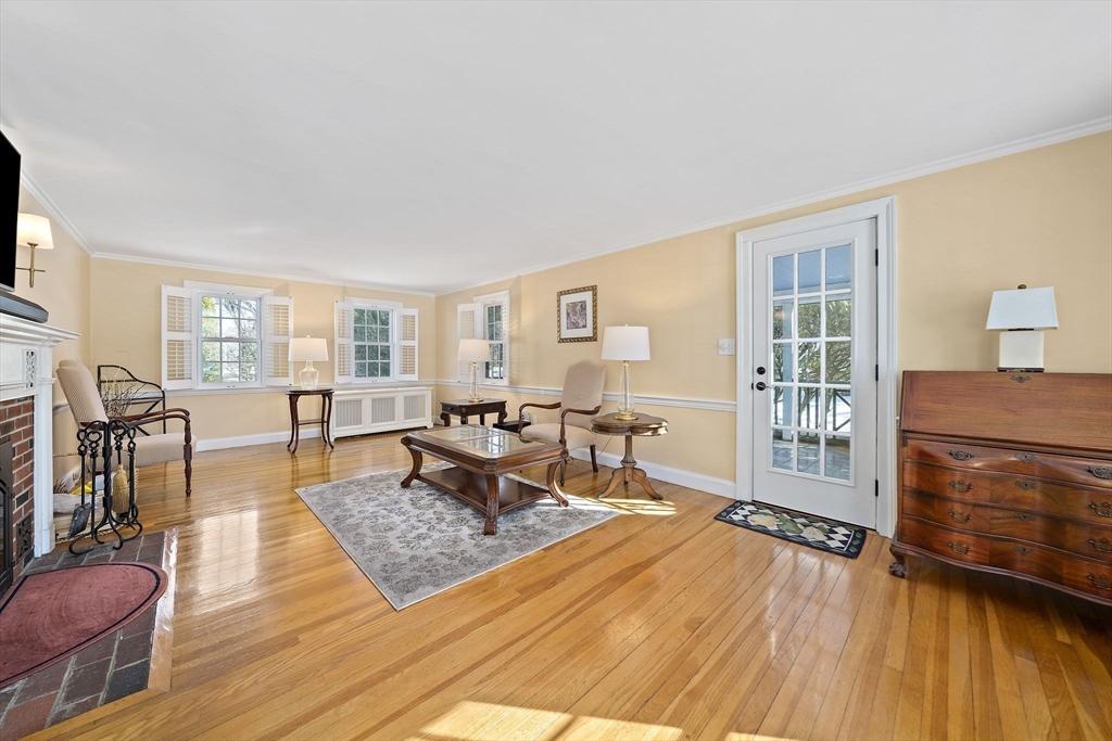 20 Dunbar Street Canton, MA 02021 - Photo 11 of 38