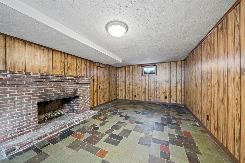20 Dunbar Street Canton, MA 02021 - Photo 27 of 38