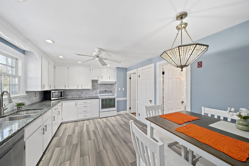 20 Dunbar Street Canton, MA 02021 - Photo 4 of 38