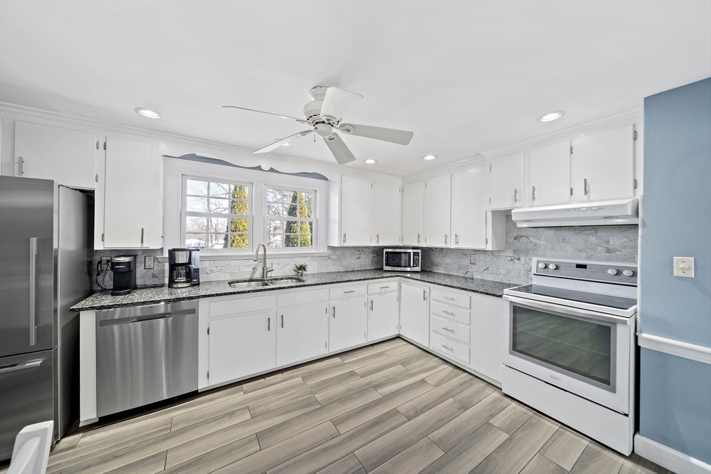 20 Dunbar Street Canton, MA 02021 - Photo 5 of 38