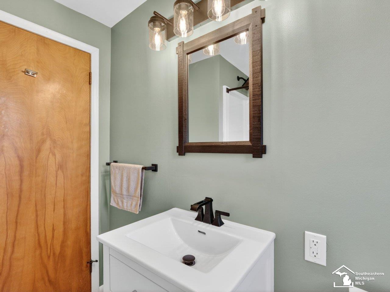 10757 Summerfield Road Temperance, MI 48182 - Photo 20 of 66