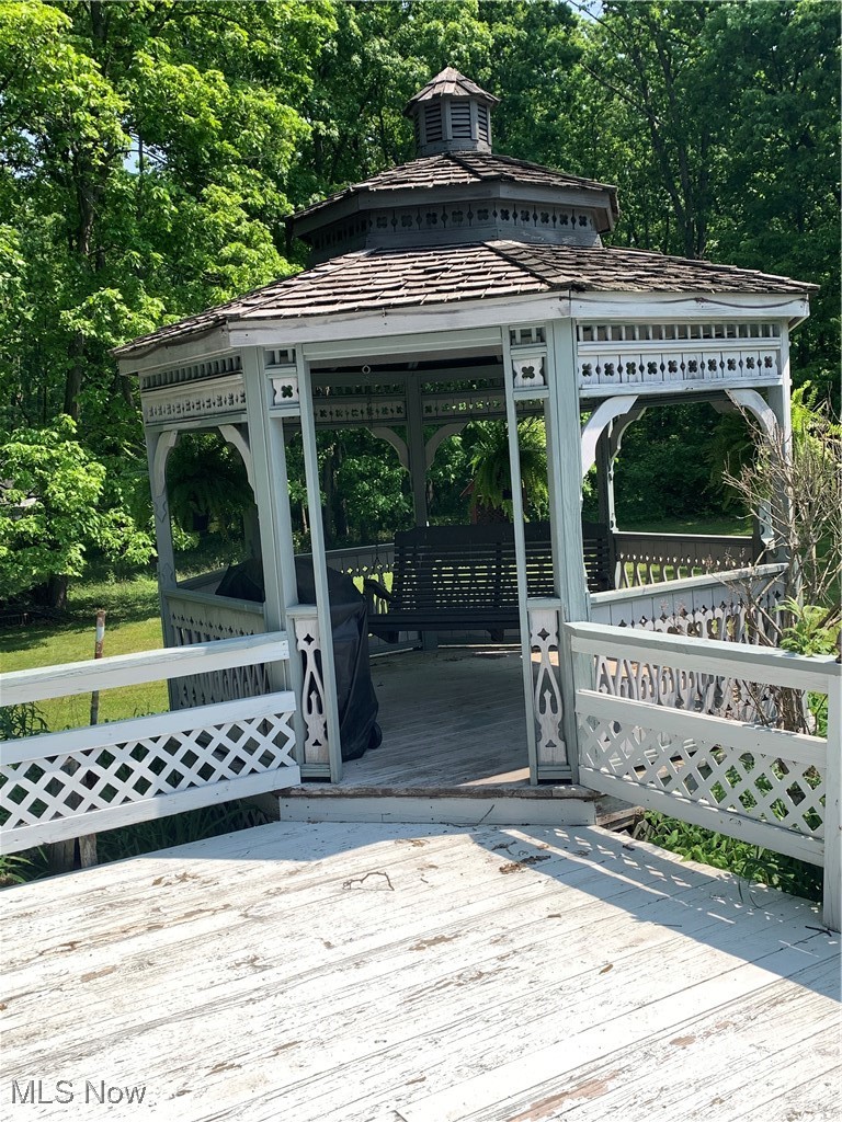 1454 Bonner Road Deerfield, OH 44411 - Photo 9 of 30 Extra large gazebo. Grill and chill!!