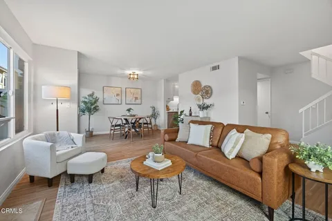 $499,000 | 1320 San Simeon Court, Unit 4, Ventura, CA 93003