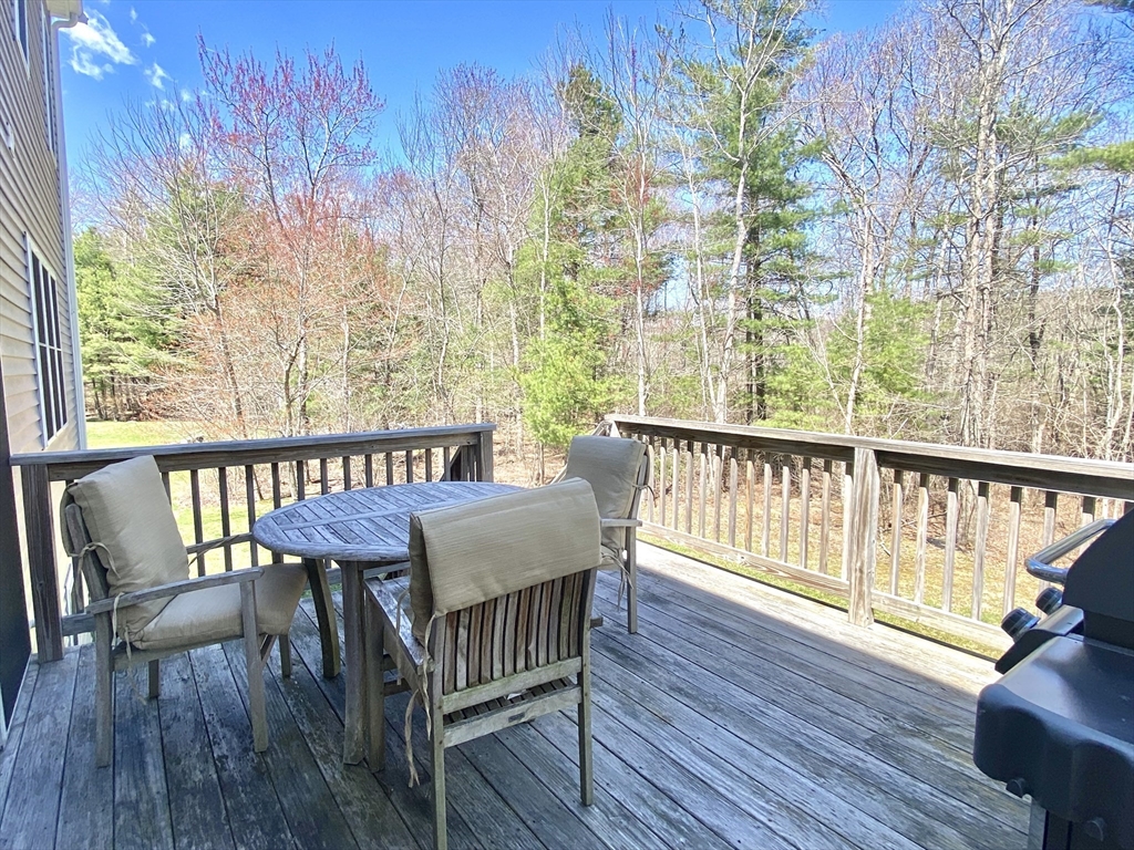 181 Captain Allen Way Whitman, MA 02382 - Photo 10 of 29