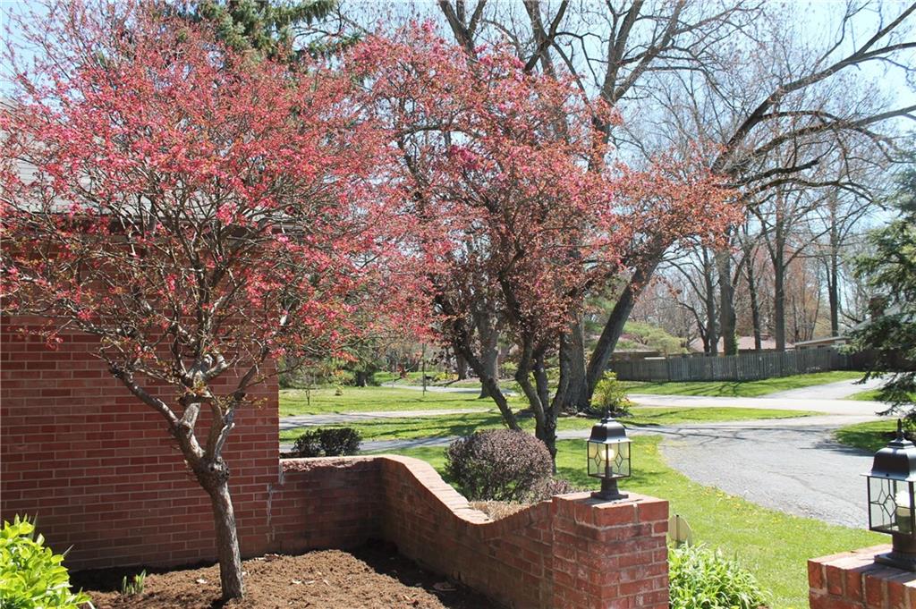 3434 Brisbane Road Indianapolis, IN 46228 - Photo 4 of 23 Gallery Image 4