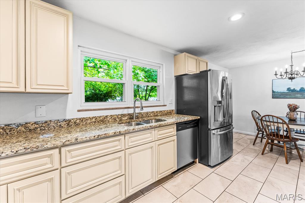 207 Edward Street O'Fallon, IL 62269 - Photo 13 of 43