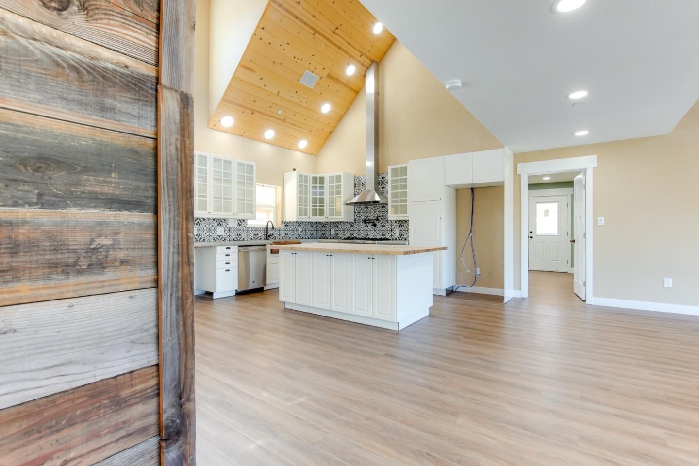 20391 Panoche Road Paicines, CA 95043 - Photo 24 of 45 Gallery Image 24