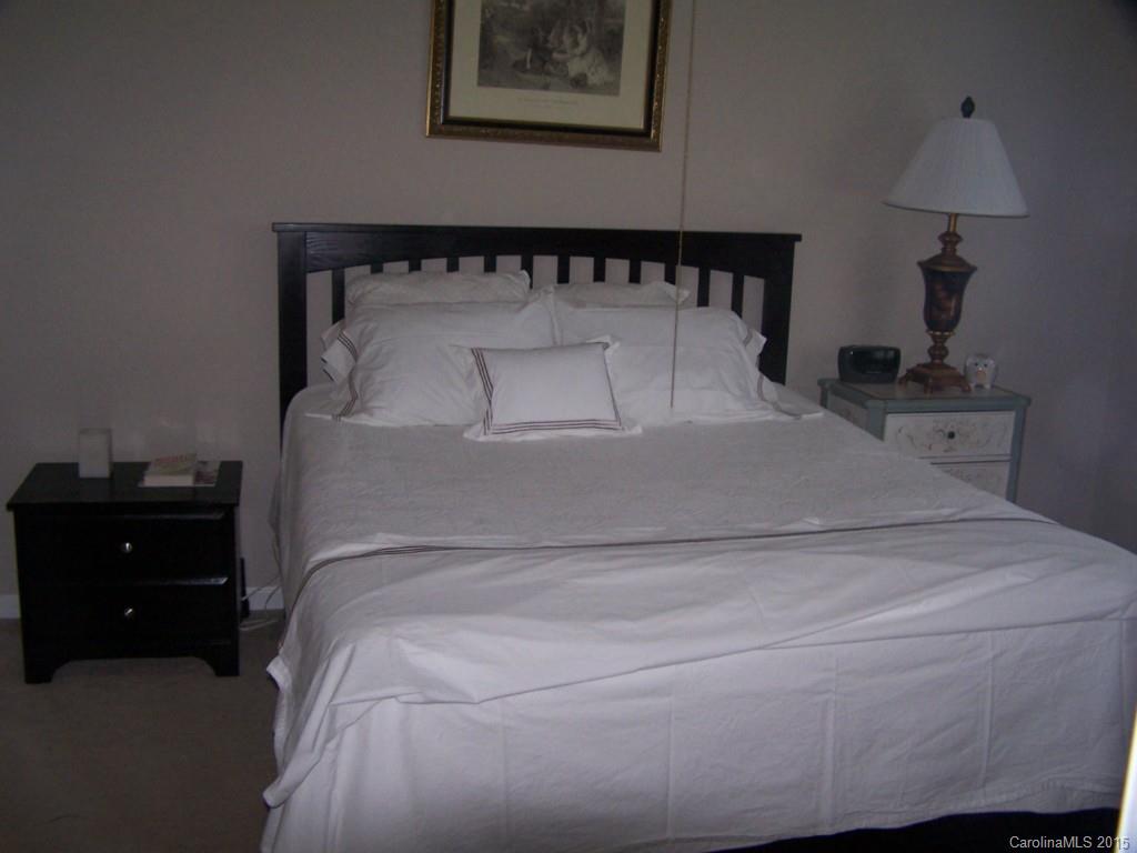 10720 Ridge Acres Road Charlotte, NC 28214 - Photo 14 of 22 Gallery Image 14