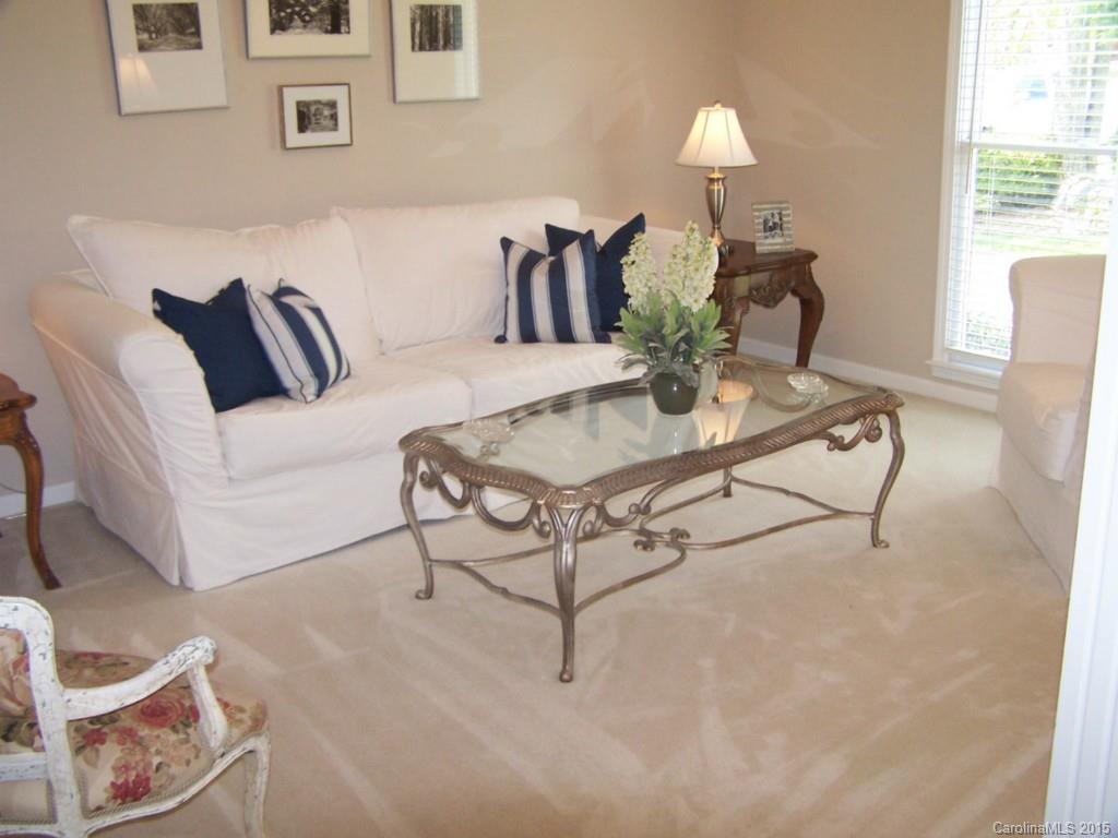 10720 Ridge Acres Road Charlotte, NC 28214 - Photo 9 of 22 Gallery Image 9