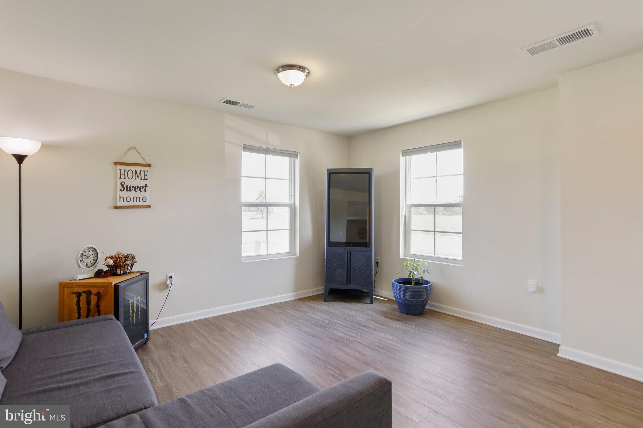 152 Eurasian Drive Bunker Hill, WV 25413 - Photo 15 of 40