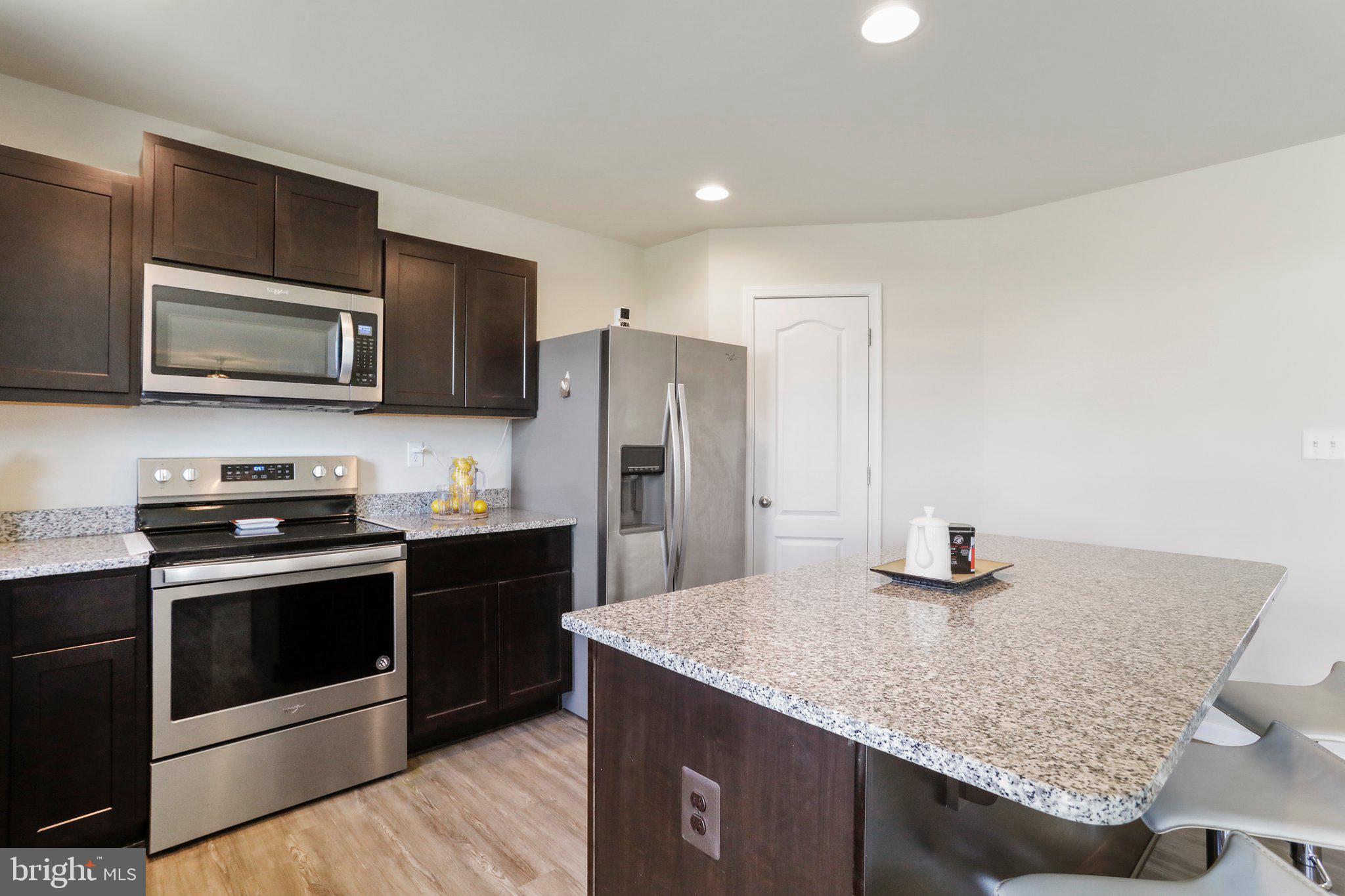 152 Eurasian Drive Bunker Hill, WV 25413 - Photo 8 of 40