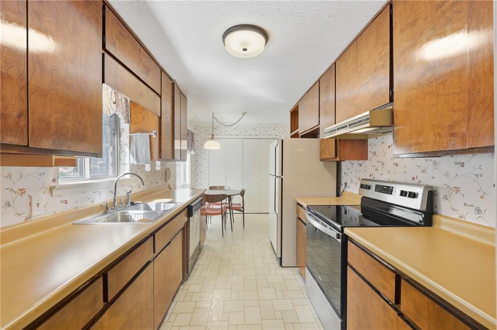 943 Park Hill Place Gainesville, GA 30501 - Photo 14 of 41