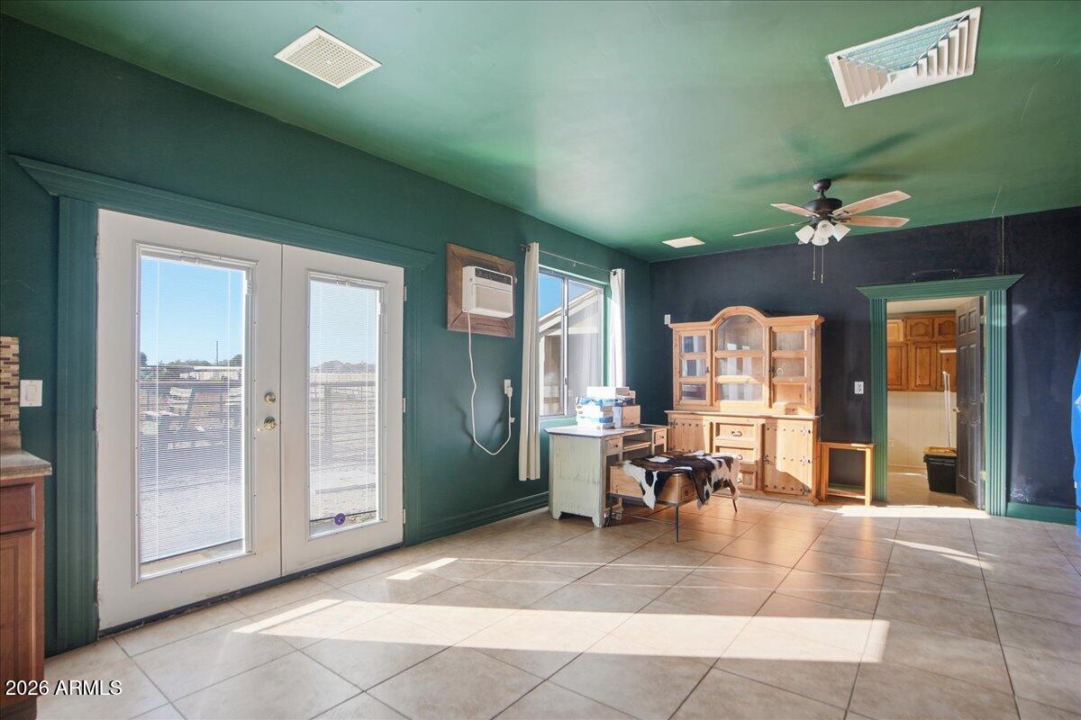 1414 West Ocotillo Road San Tan Valley, AZ 85140 - Photo 32 of 62 a living room with furniture
