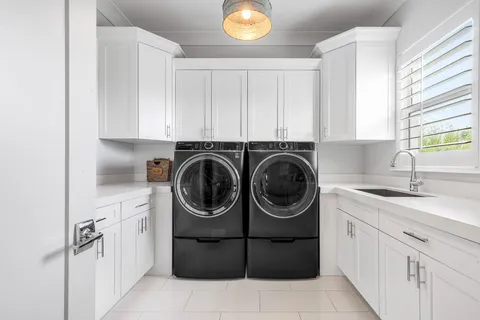 $9,750,000 | 2100 Notre Dame Drive, Lake Worth Beach, FL 33460