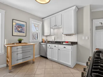 $599,000 | 141 South Street, Unit 2, Boston, MA 02130