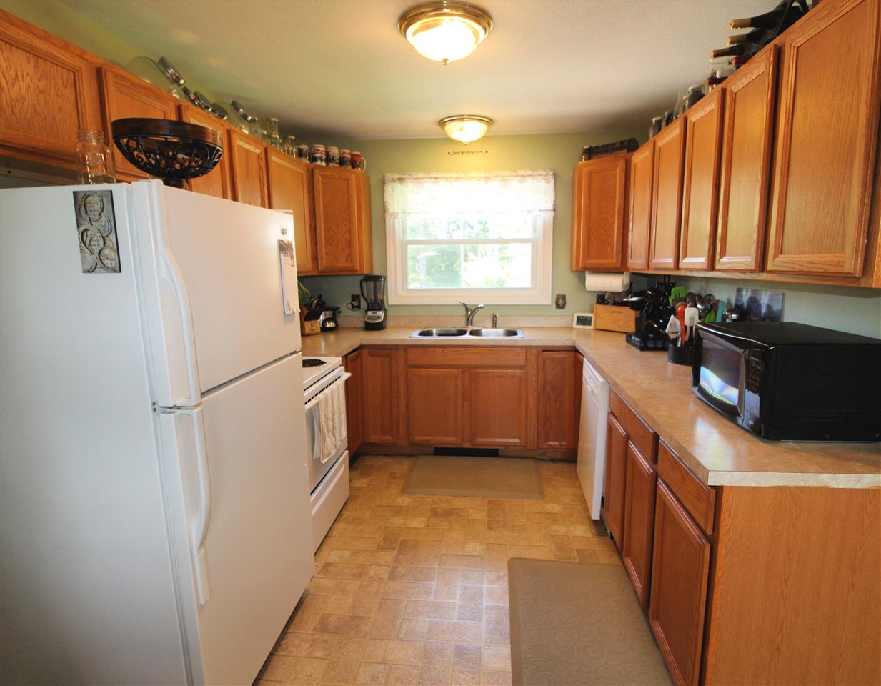 11255 Wilkinson Road Lennon, MI 48449 - Photo 6 of 19 31389257-5.JPG