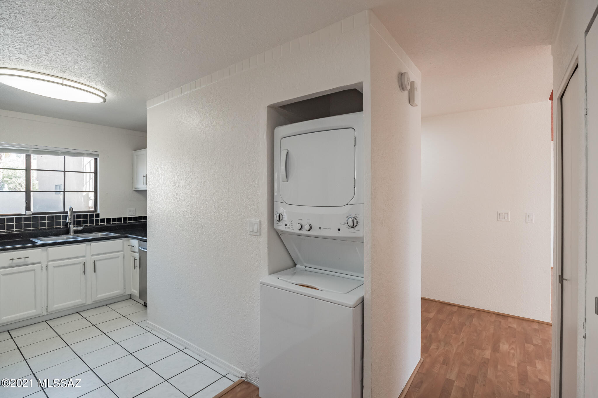 222 East Pastime Road Tucson, AZ 85705 - Photo 9 of 27