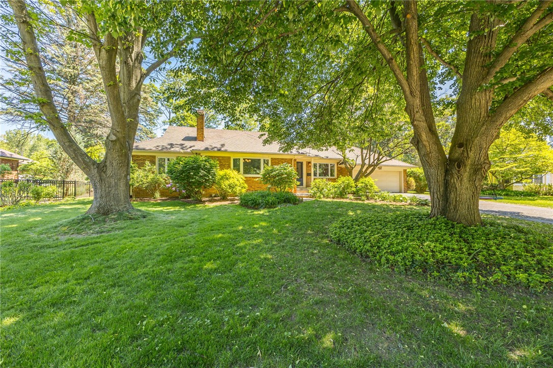 180 Overbrook Road Pittsford, NY 14618 - Photo 2 of 35