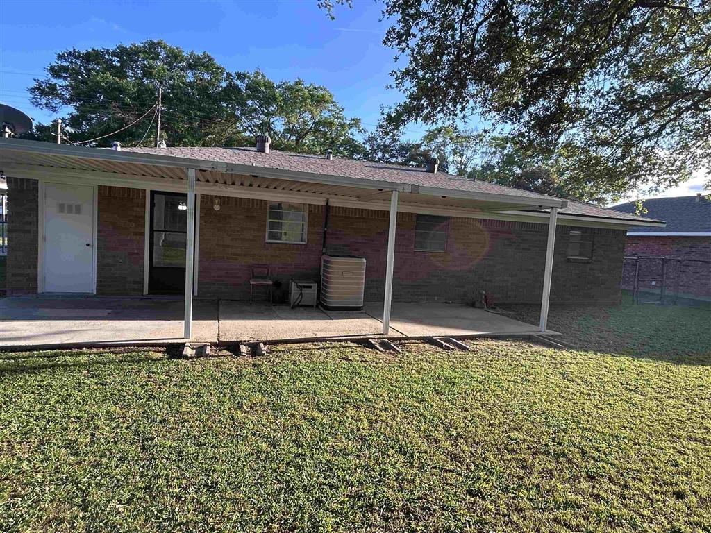 722 East Division Street Jennings, LA 70546 - Photo 38 of 45
