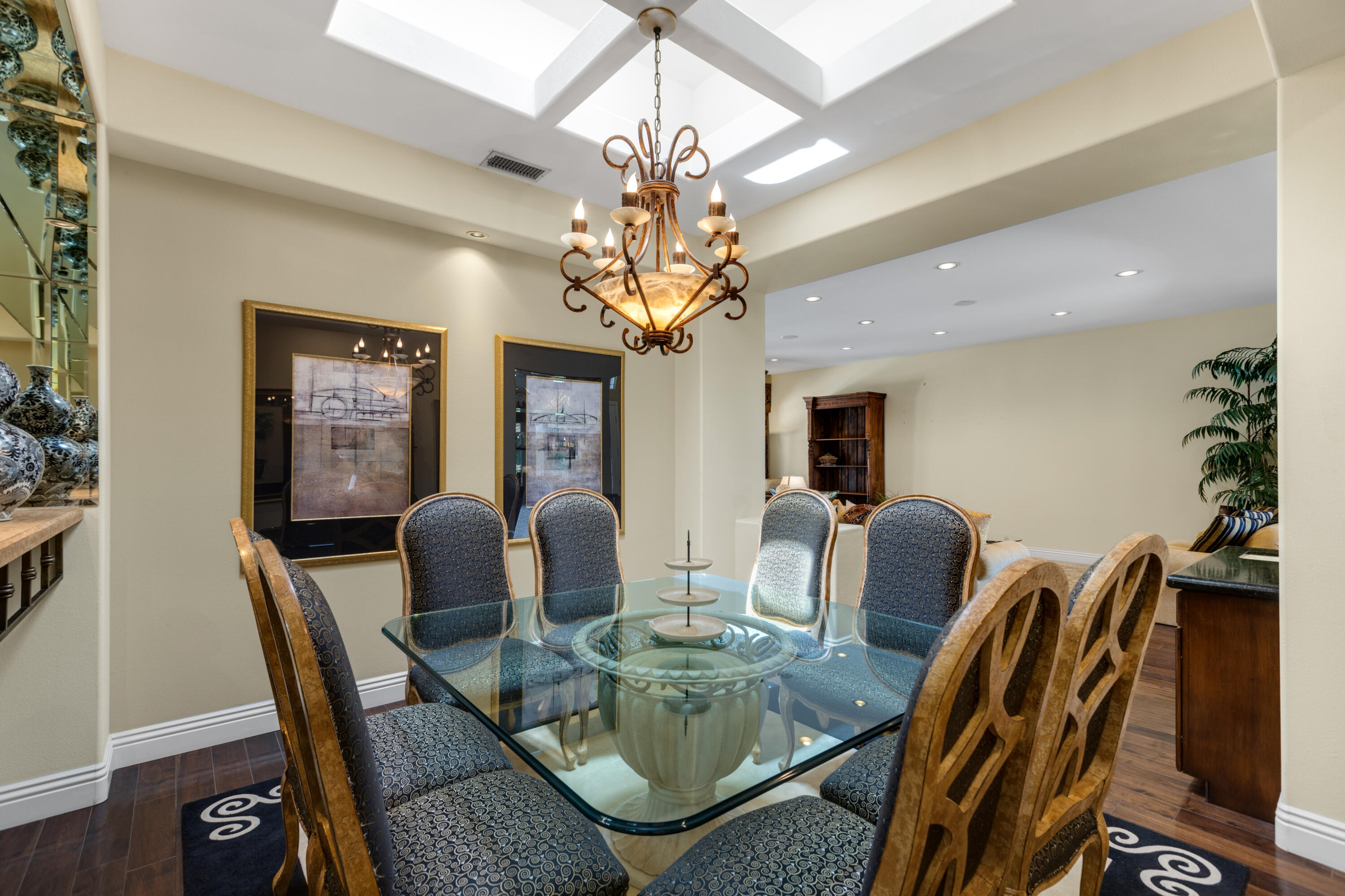 7 Othello Court Rancho Mirage, CA 92270 - Photo 11 of 45 10