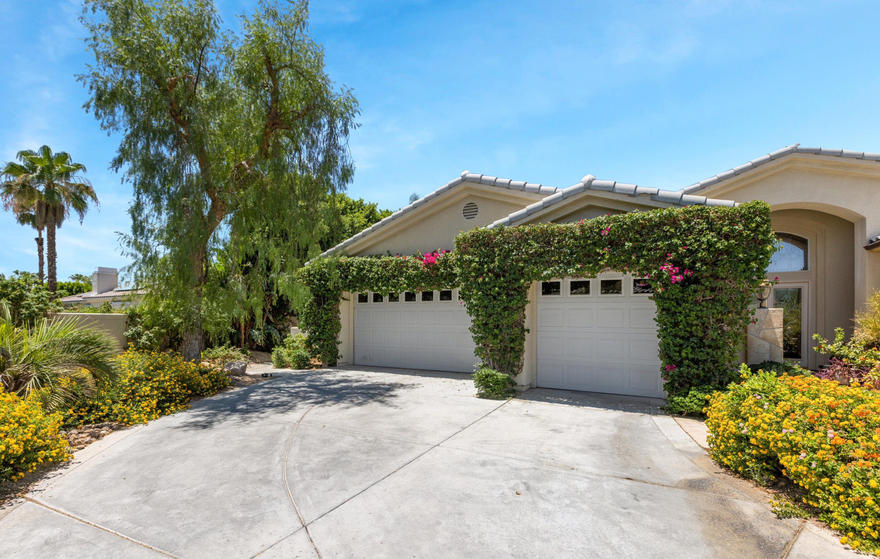 7 Othello Court Rancho Mirage, CA 92270 - Photo 3 of 45 02