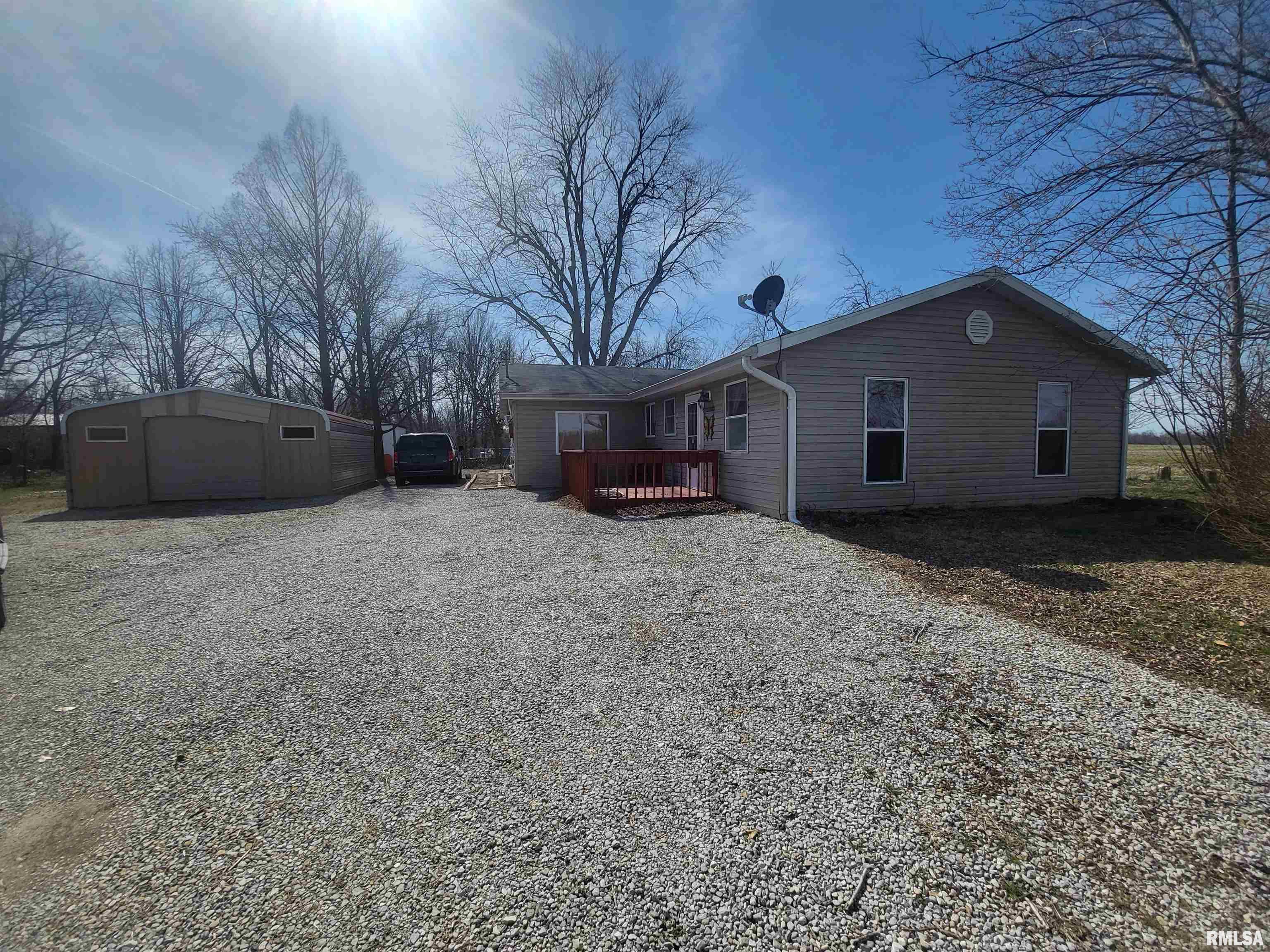 8152 Brubaker Road Iuka, IL 62849 - Photo 1 of 41