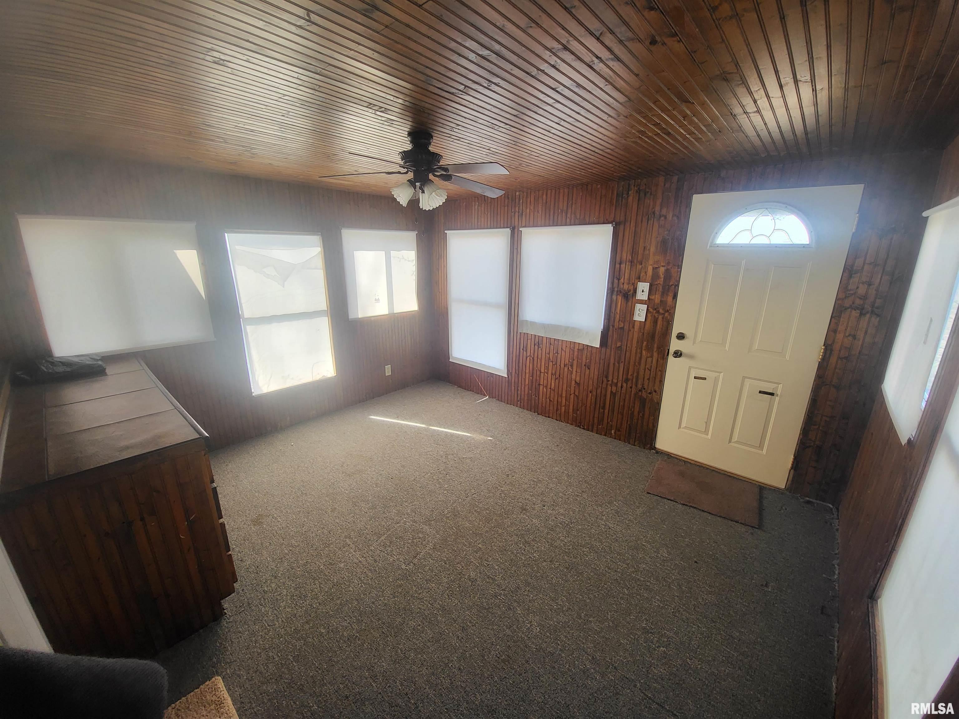 8152 Brubaker Road Iuka, IL 62849 - Photo 15 of 41