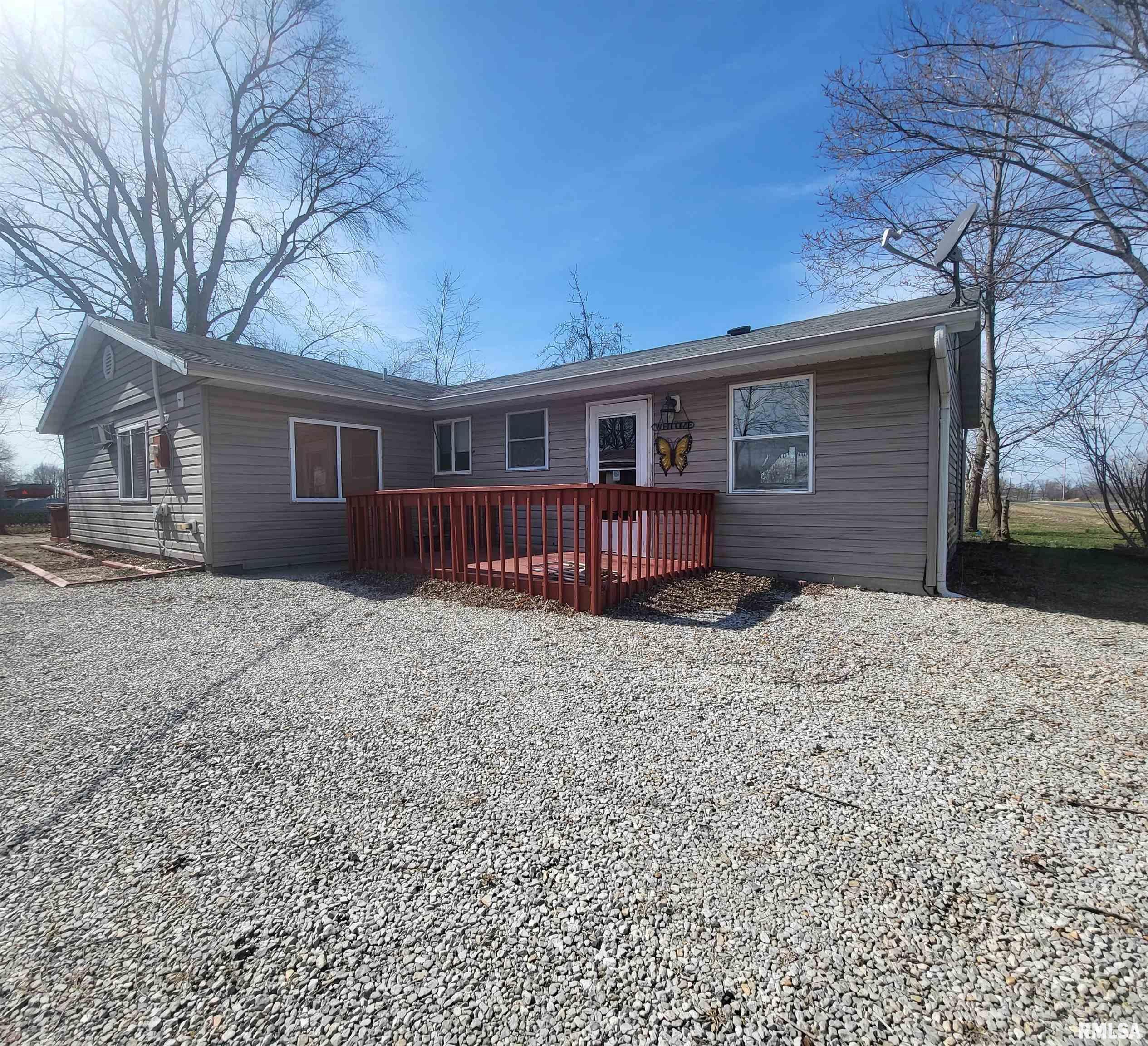 8152 Brubaker Road Iuka, IL 62849 - Photo 2 of 41