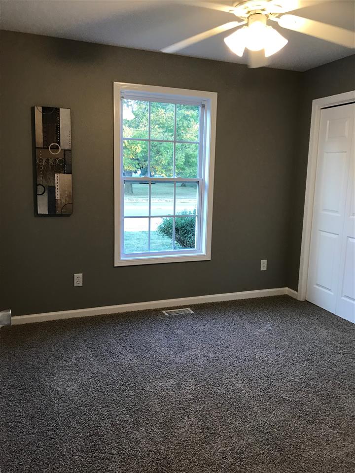 1300 West Cloverdale Road Chillicothe, IL 61523 - Photo 24 of 30 Gallery Image 24