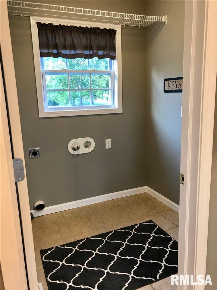1300 West Cloverdale Road Chillicothe, IL 61523 - Photo 26 of 30 Gallery Image 26