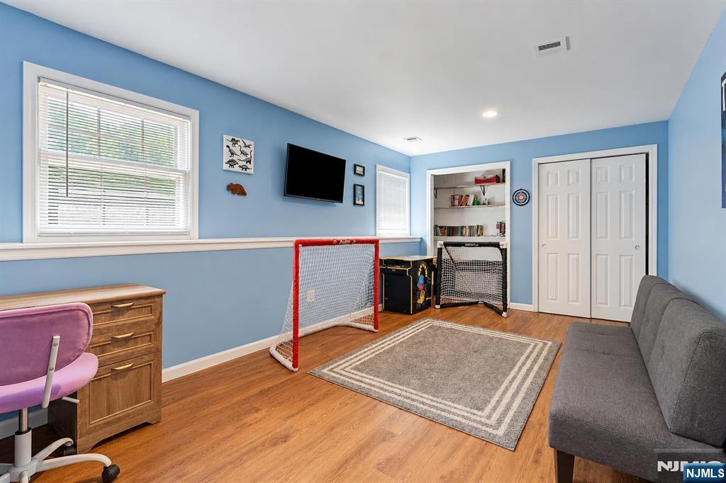 12 River Road Oak Ridge, NJ 07438 - Photo 17 of 36