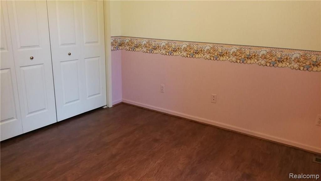 2302 Pleasant View Drive Rochester Hills, MI 48306 - Photo 14 of 22