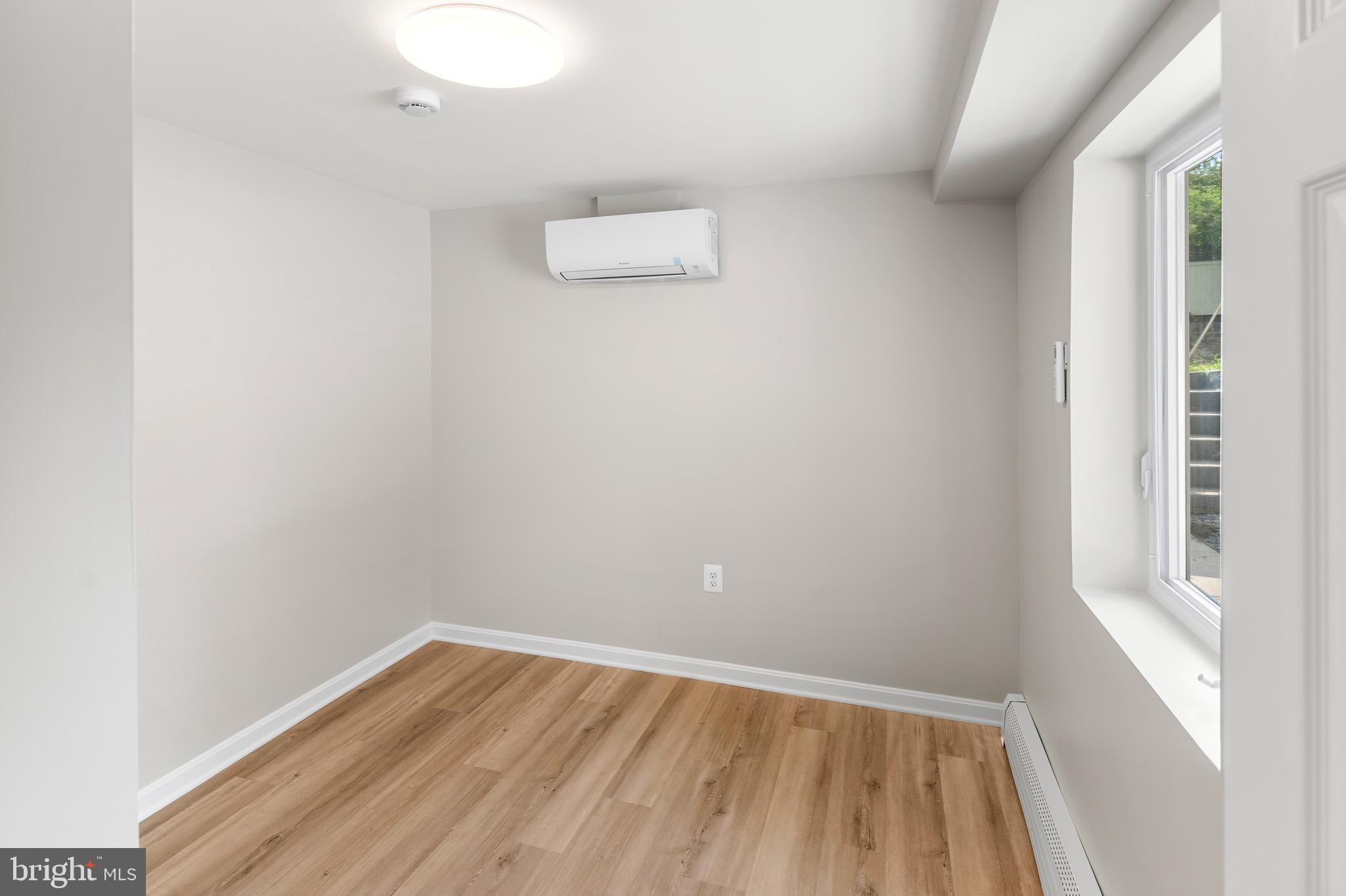 761 Silver Spring Avenue, Unit B Silver Spring, MD 20910 - Photo 10 of 16 Gallery Image 10