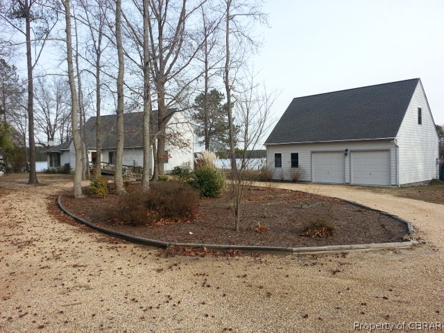 538 Whitfield Road Cardinal, VA 23025 - Photo 2 of 32