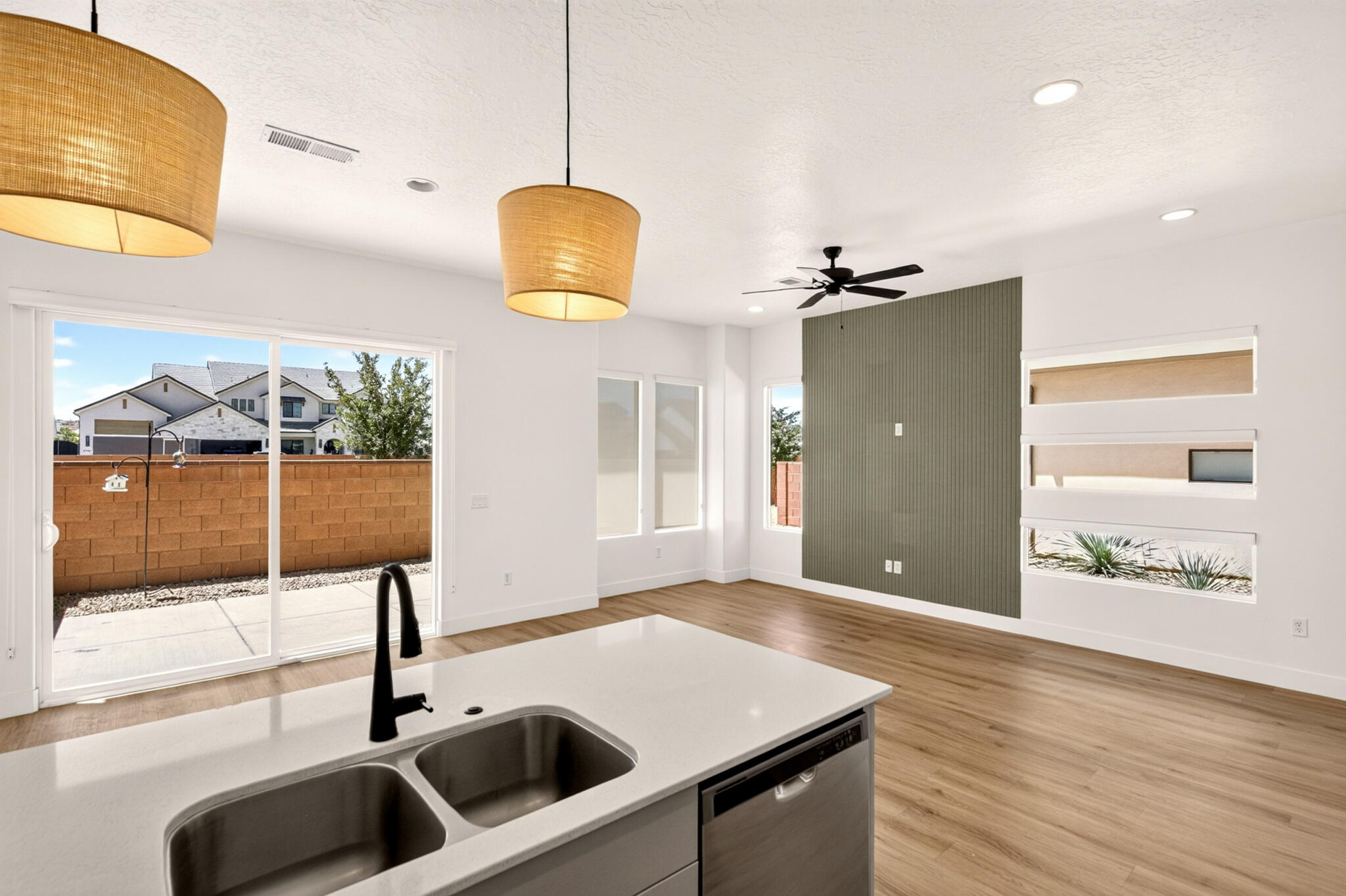 2698 Rain Tree Street St. George, UT 84790 - Photo 10 of 52 IMG_9337
