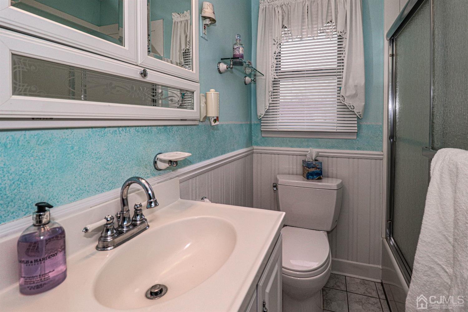 76 Conduit Way Colonia, NJ 07067 - Photo 17 of 30 Gallery Image 17