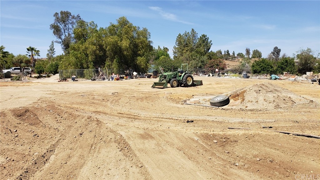 39300 Liefer Road Temecula, CA 92591 - Photo 19 of 28 a view of a yard with snow on the road