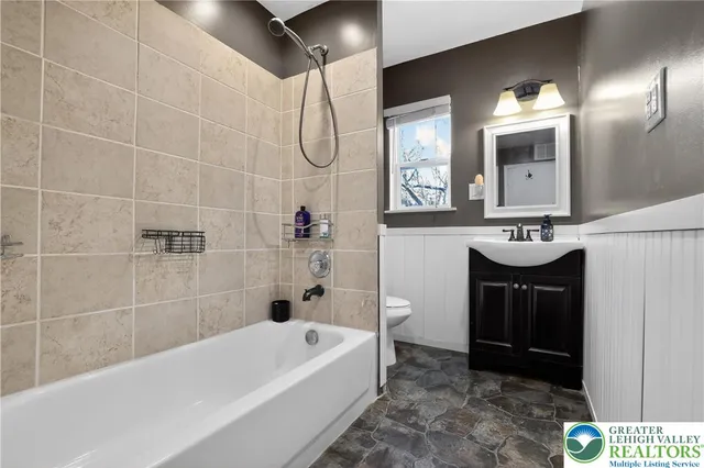 $344,998 | 1624 Sterner Lane, Allentown, PA 18103