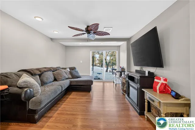 $344,998 | 1624 Sterner Lane, Allentown, PA 18103