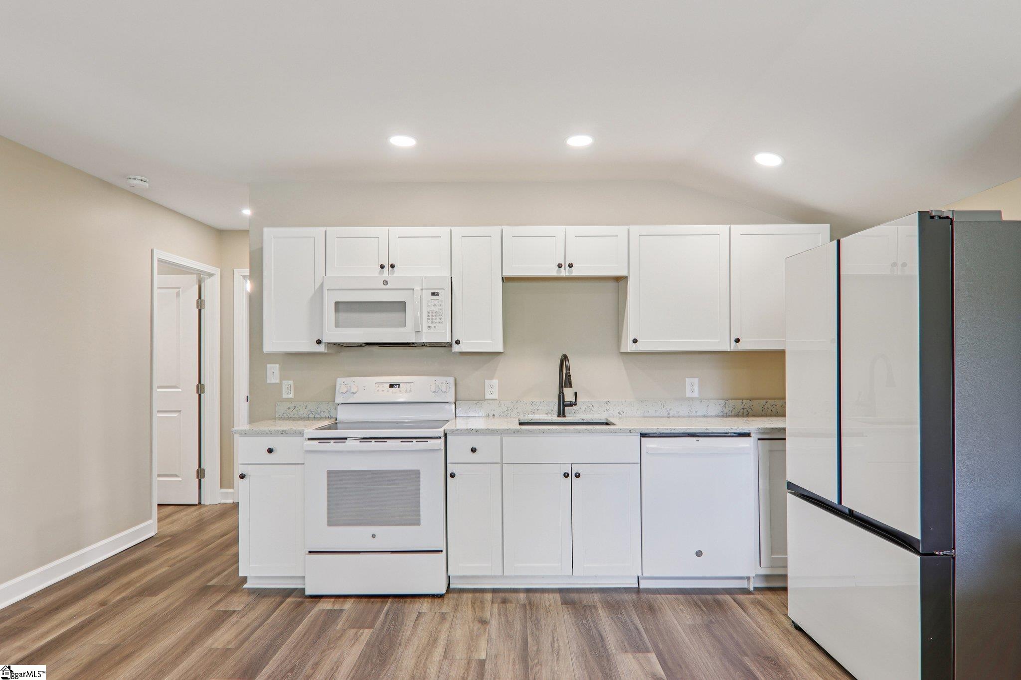 111 South 600 Landrum, SC 29356 - Photo 5 of 23