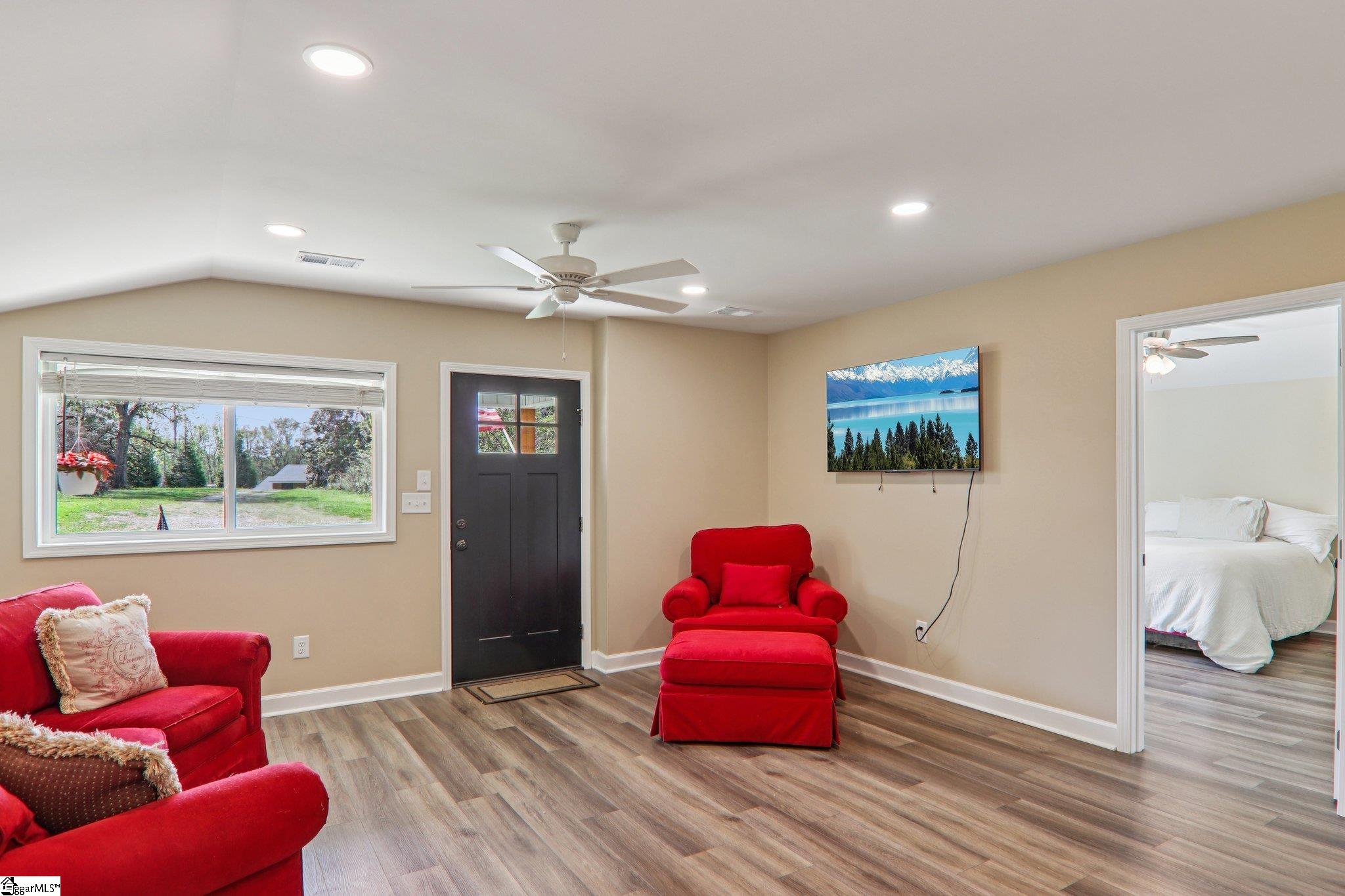 111 South 600 Landrum, SC 29356 - Photo 7 of 23