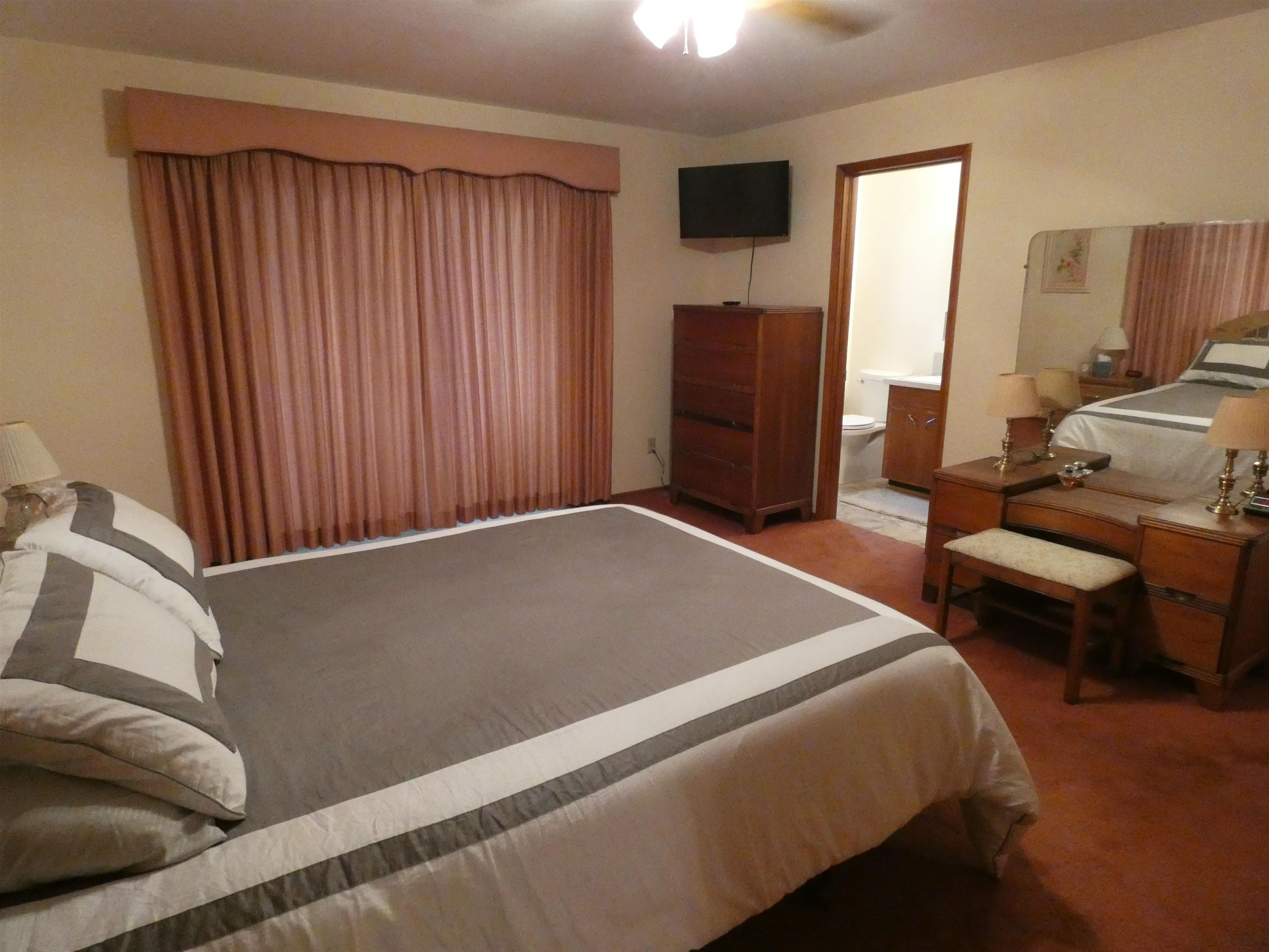 104 West 5th Street Cheney, WA 99004 - Photo 14 of 40