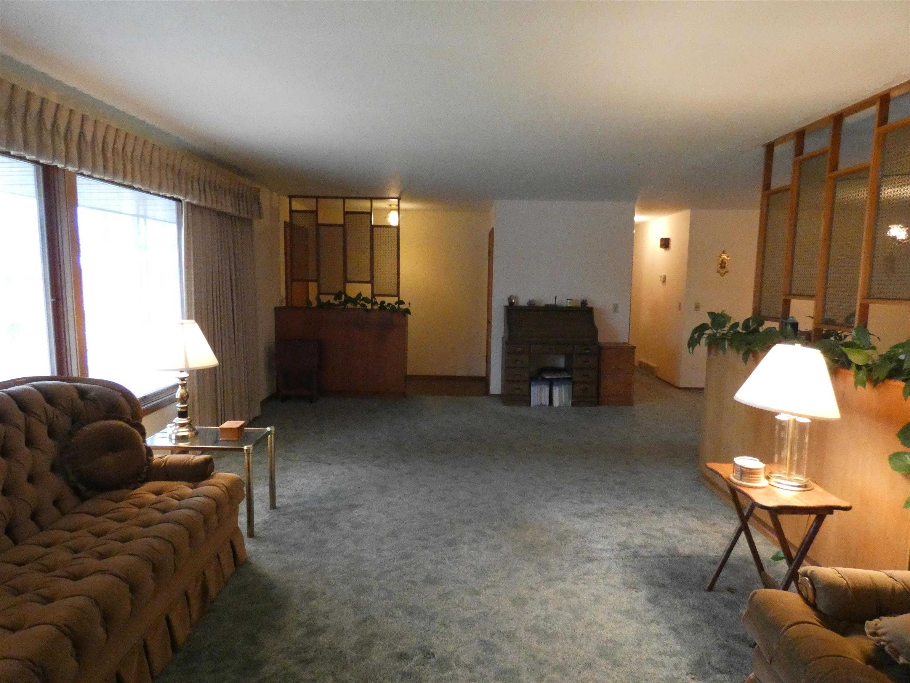 104 West 5th Street Cheney, WA 99004 - Photo 5 of 40