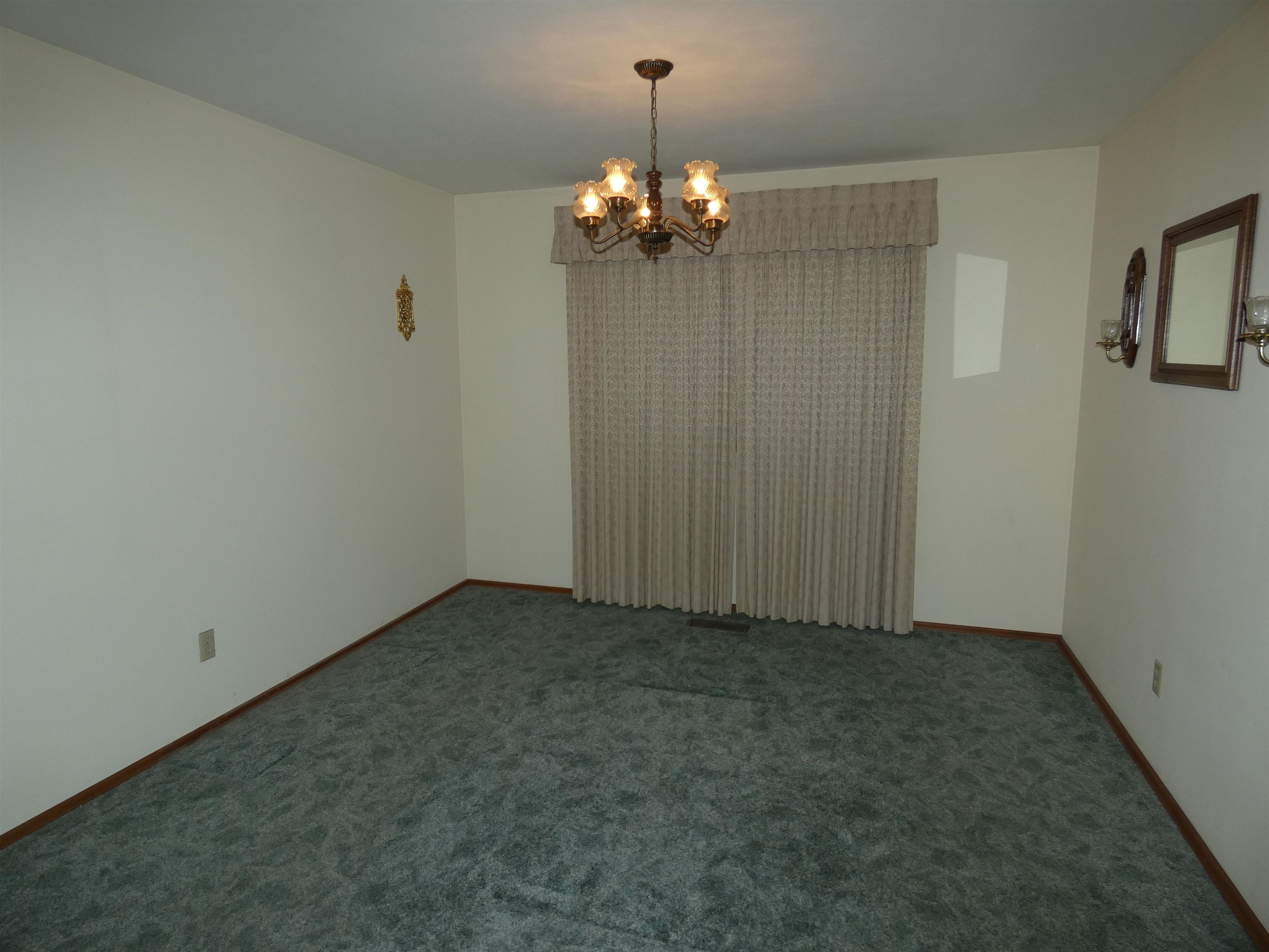 104 West 5th Street Cheney, WA 99004 - Photo 10 of 40