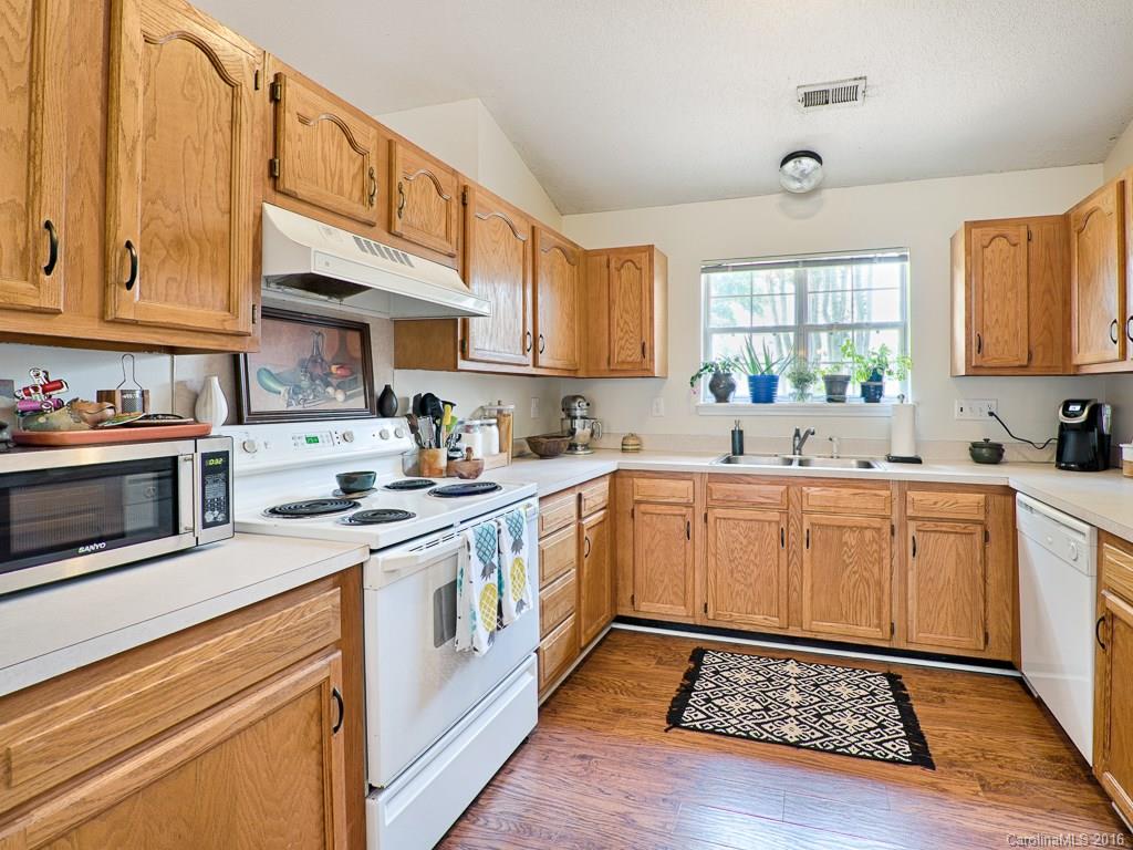 4528 David Cox Road Charlotte, NC 28269 - Photo 3 of 22 Gallery Image 3