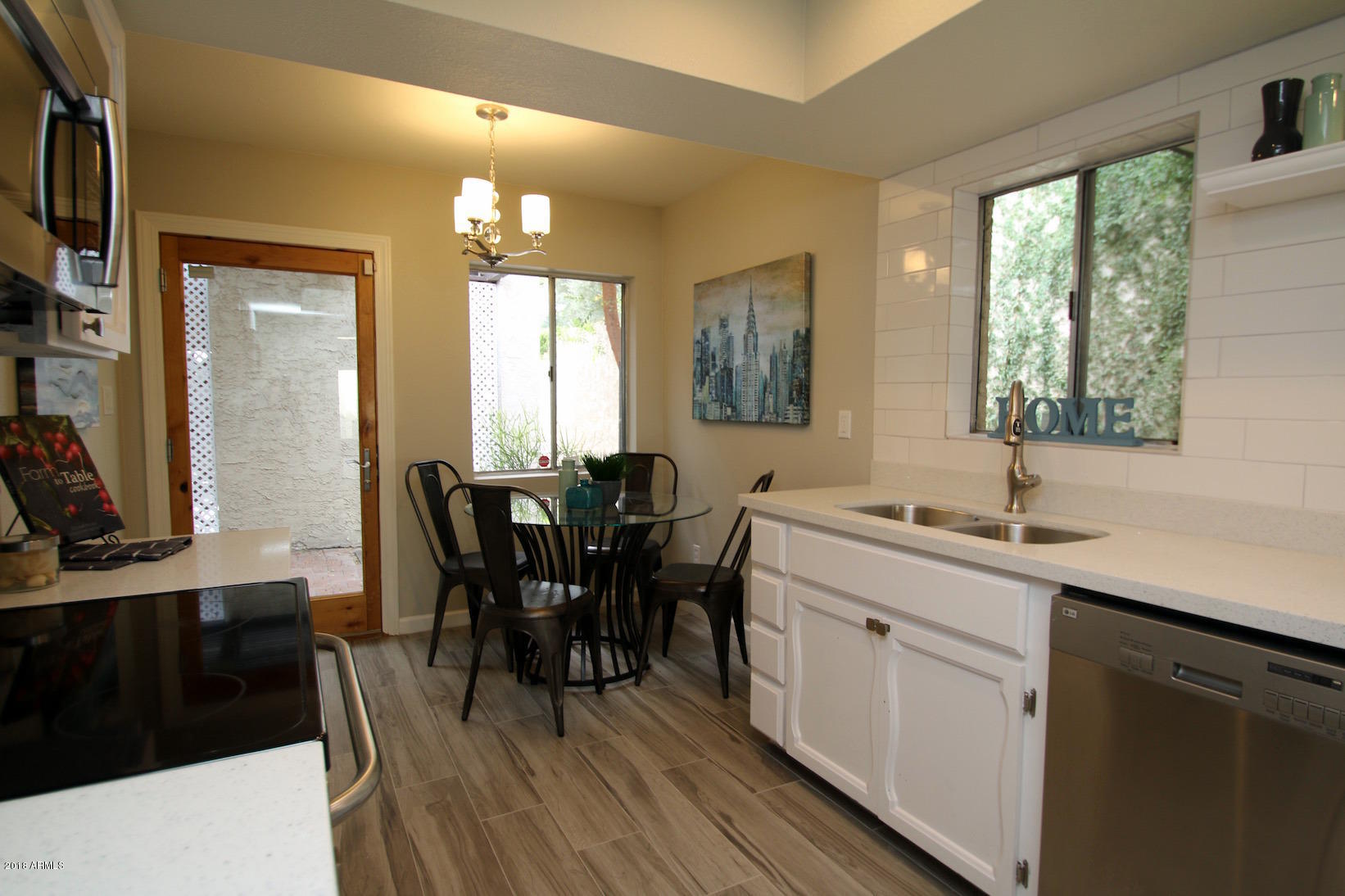 2 East Loma Lane Phoenix, AZ 85020 - Photo 19 of 39 IMG_2260
